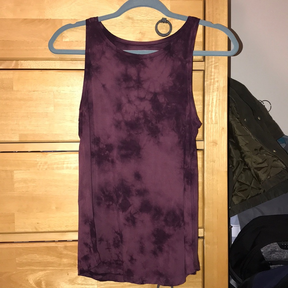 american eagle maroon tank top